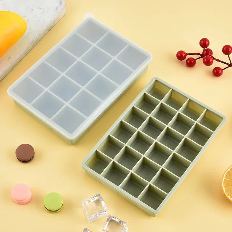 뚜껑이 있는 24칸 정사각형 아이스 큐브 트레이